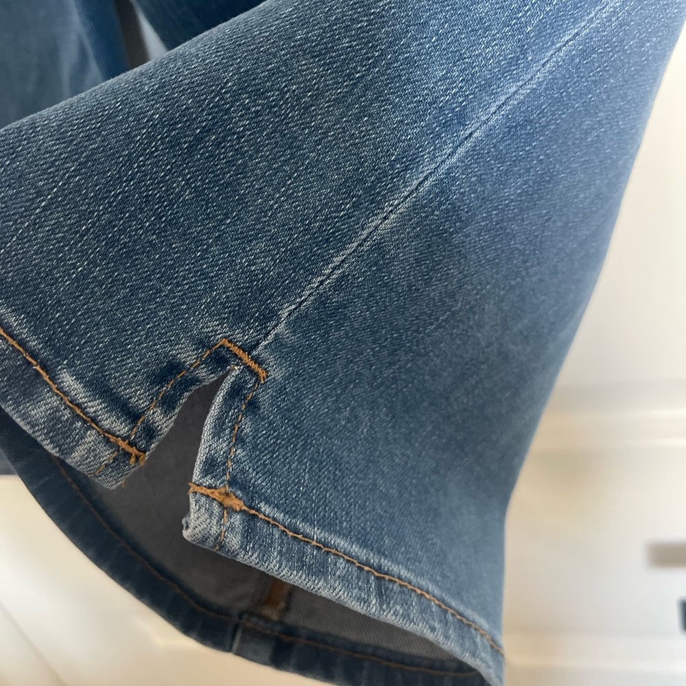 Talbots Jeans Women's 14 Curvy Blue Pedal Pusher Slim Leg Cropped - Picture 6 of 7